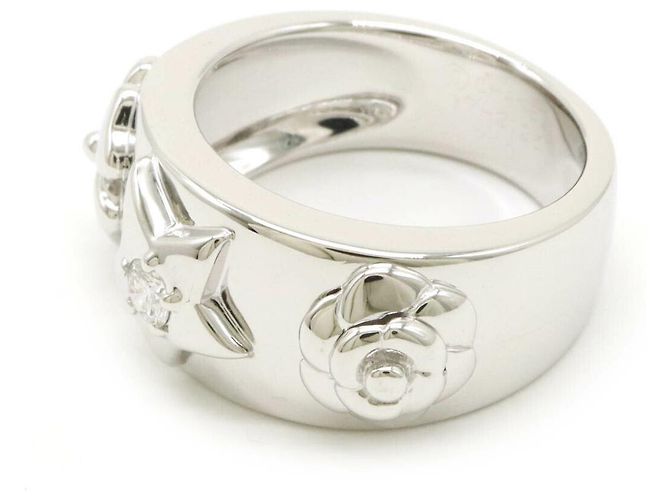 Timeless Anello Tre Simboli K18WG in Oro Bianco e Diamante Chanel - vista 2