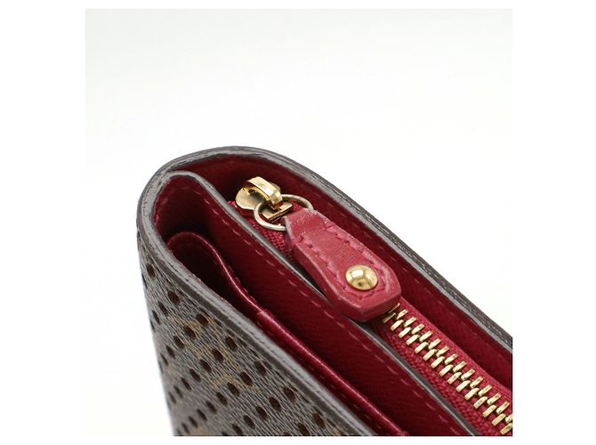 Portafoglio compatto con zip perforato Monogram Louis Vuitton M95188 Porpora - vista 5