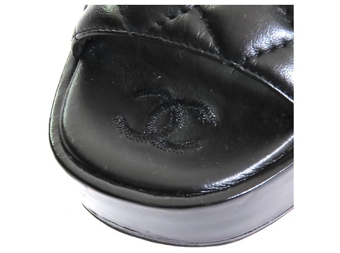 Sandali in pelle matelassé COCO Mark di Chanel Nero - vista 9