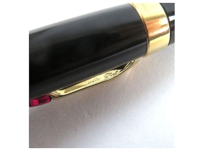 Bolígrafo Montblanc Boheme Rouge Negro Roja Dorado - vista 11