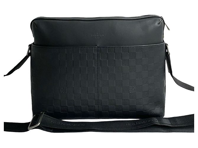 Borsa a Spalla Louis Vuitton Calypso MM in Pelle Damier Infini Nero - vista 2