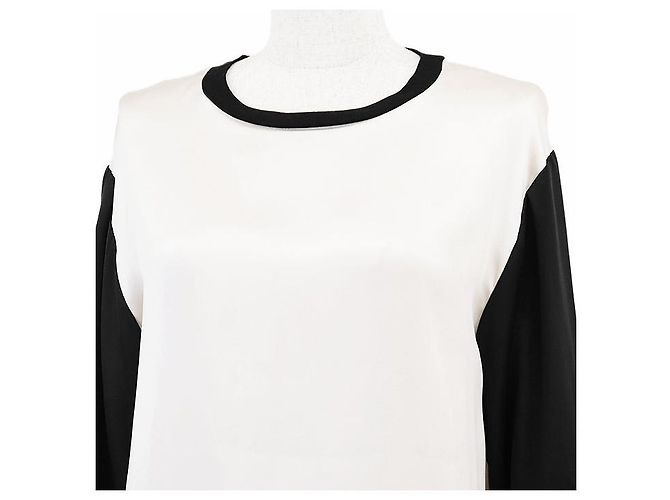 Blusa 100% Seda Chanel P63168 Negro Dorado - vista 6