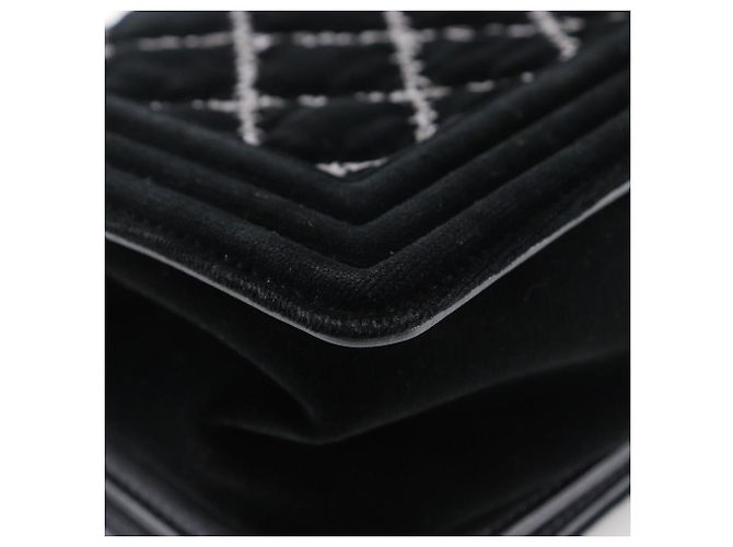 Borsa a Spalla 2 in 1 in Pelle Vellutata Chanel Boy Chanel 25 Nero - vista 6
