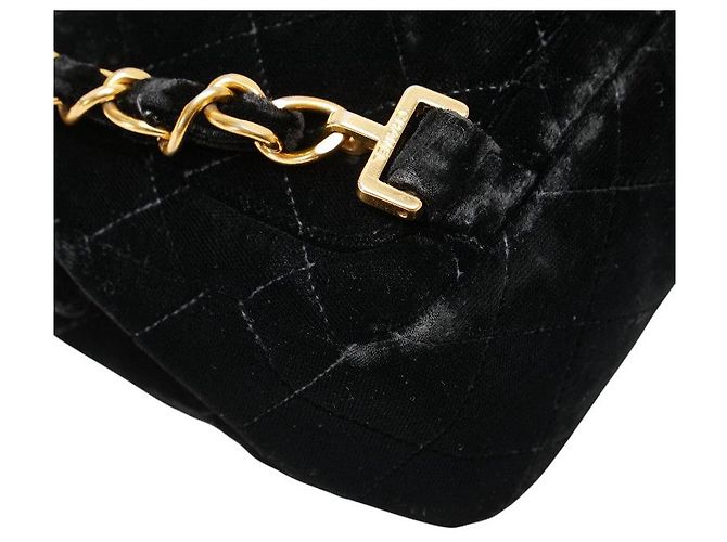 Timeless Chanel Matelassé 25 Veloursleder Rucksack Schwarz - Ansicht 6