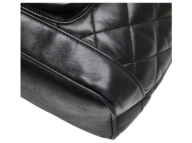 Timeless Chanel Matelassé Lammfell Rucksack Schwarz - Ansicht 5