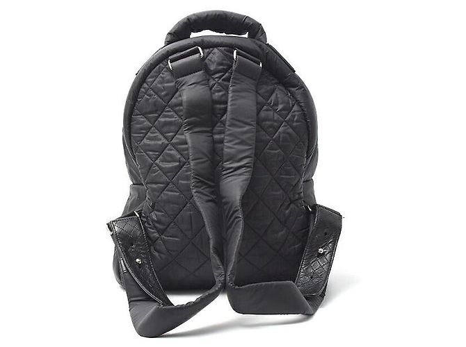 Chanel Coco Cocoon Rucksack aus matelassiertem Nylon Schwarz - Ansicht 2