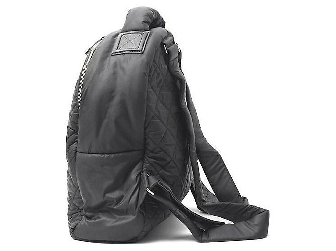 Chanel Coco Cocoon Rucksack aus matelassiertem Nylon Schwarz - Ansicht 3