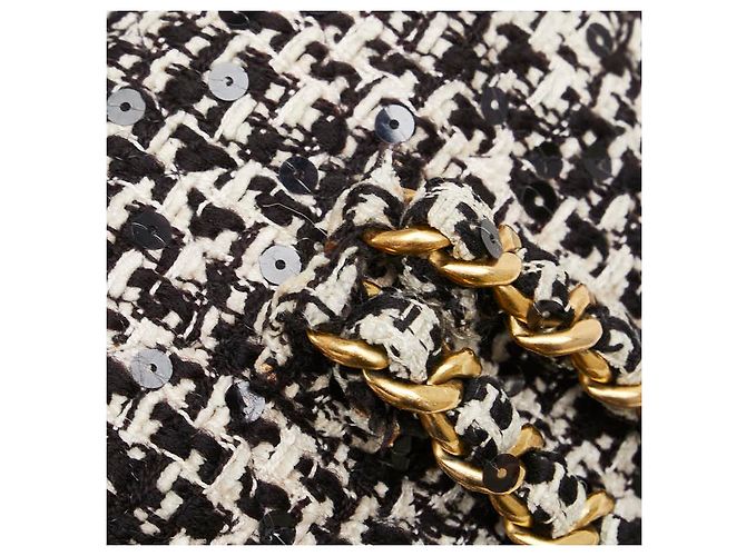 Timeless Chanel Coco Mark Matelassé Tweed Rucksack Schwarz Weiß - Ansicht 8