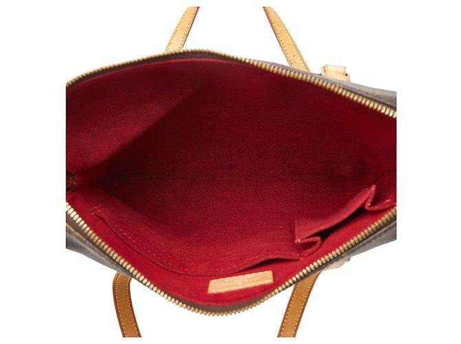 Borsa 2 in 1 Coussin GM Monogram Louis Vuitton Marrone - vista 10