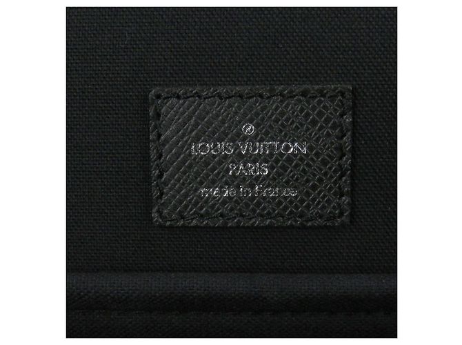 Borsa a Spalla Taiga Louis Vuitton Grigio - vista 11