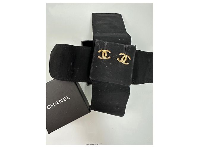Chanel CC Dourado - vista 4