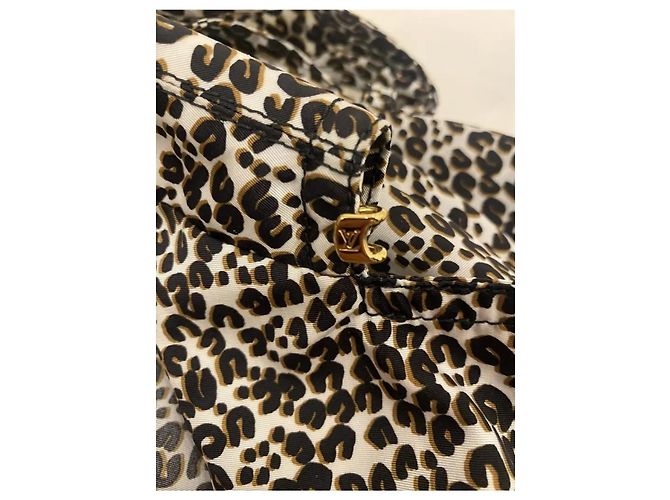 Abrigo Louis Vuitton con estampado de leopardo en poliamida - vista 11
