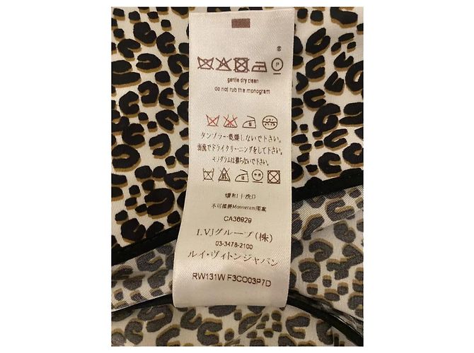 Abrigo Louis Vuitton con estampado de leopardo en poliamida - vista 7