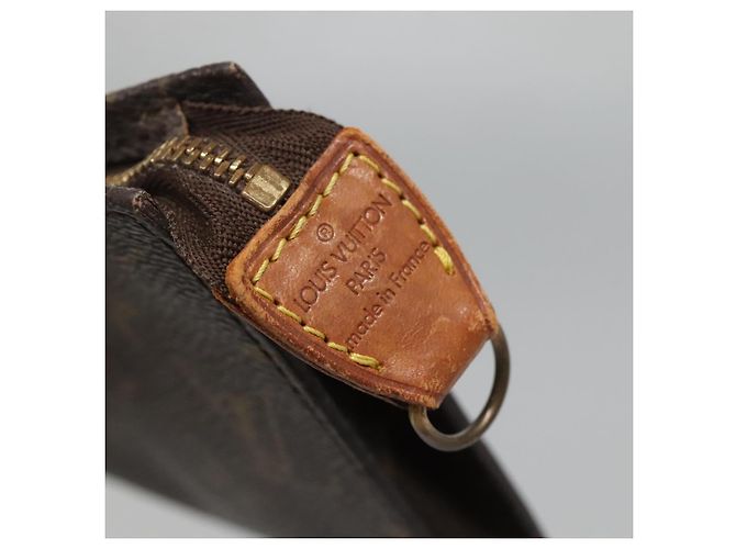 LOUIS VUITTON Monogram Bucket GM Accessory Pouch LV Auth 140050 - view 8