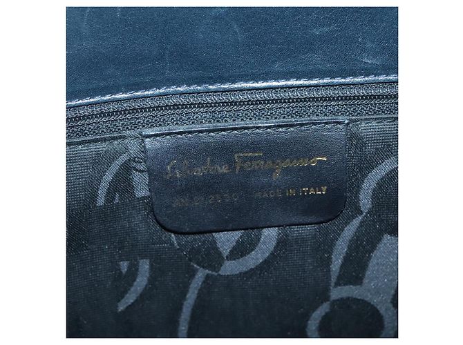 Borsa a Spalla Salvatore Ferragamo Vala in Pelle Blu Navy Oro Auth BA4945 D'oro - vista 12
