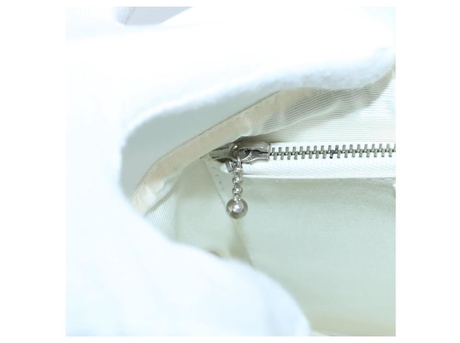 Borsa a spalla a catena GIVENCHY in pelle bianca e argento Auth bs28975 Bianco - vista 18