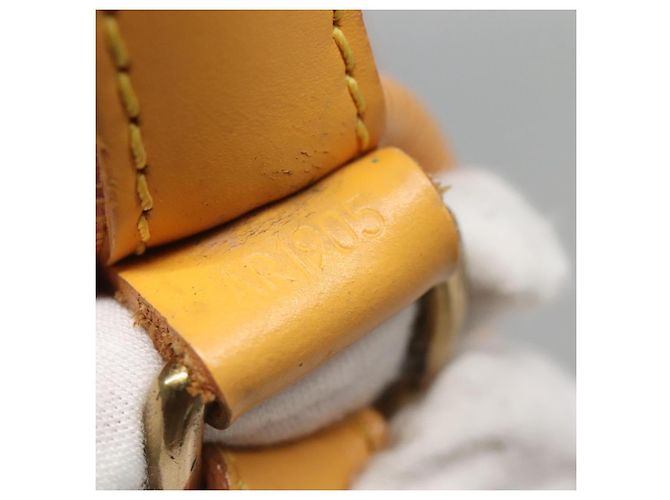 Noe LOUIS VUITTON Borsa a Spalla Petit Noé Epi Gialla M44109 LV Auth BA5081 Giallo - vista 12
