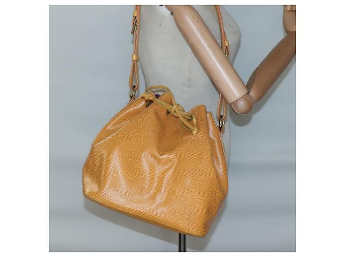 Noe LOUIS VUITTON Borsa a Spalla Petit Noé Epi Gialla M44109 LV Auth BA5081 Giallo - vista 20