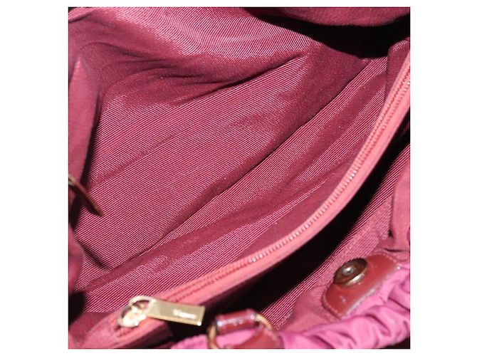 Borsa Tote Vala in Nylon Bordeaux e Oro Auth hk2907 di Salvatore Ferragamo D'oro Bordò - vista 10