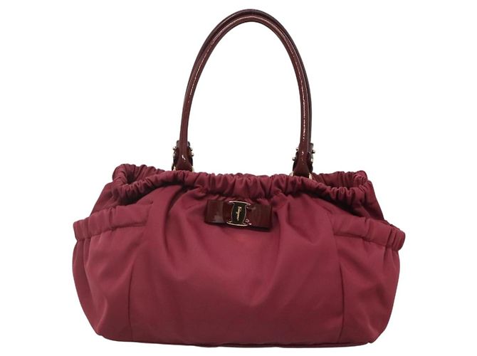 Borsa Tote Vala in Nylon Bordeaux e Oro Auth hk2907 di Salvatore Ferragamo D'oro Bordò - vista 13