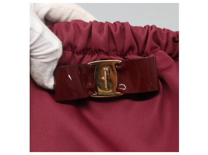 Borsa Tote Vala in Nylon Bordeaux e Oro Auth hk2907 di Salvatore Ferragamo D'oro Bordò - vista 17