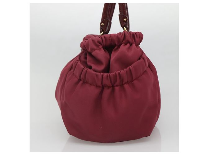 Borsa Tote Vala in Nylon Bordeaux e Oro Auth hk2907 di Salvatore Ferragamo D'oro Bordò - vista 4