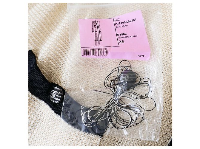 Chanel Crucero 2010 10C Abrigo Cardigan Crema & Negro Crudo - vista 8