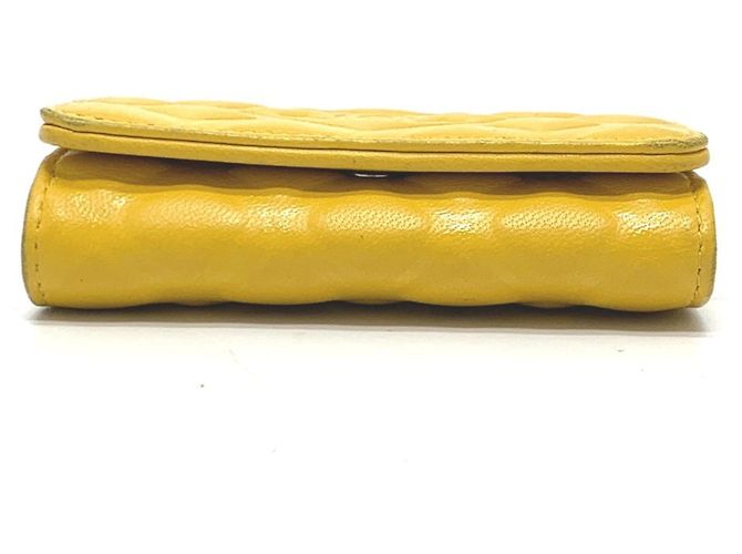 Portachiavi CC a 4 anelli Diamond Coco Mark di Chanel Giallo - vista 3