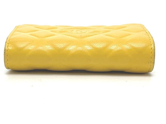 Portachiavi CC a 4 anelli Diamond Coco Mark di Chanel Giallo - vista 4