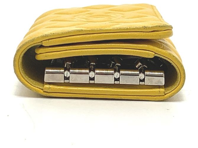 Portachiavi CC a 4 anelli Diamond Coco Mark di Chanel Giallo - vista 6