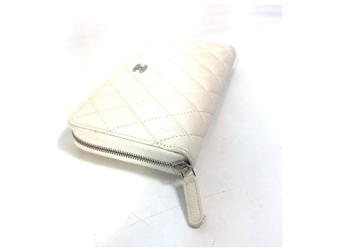 Chanel A50097 Cartera Larga Matelassé CC Blanco - vista 3