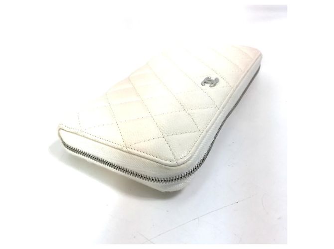 Chanel A50097 Cartera Larga Matelassé CC Blanco - vista 4