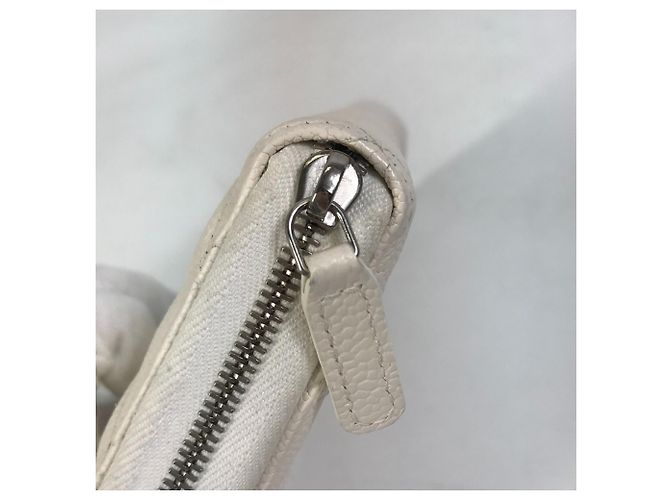 Chanel A50097 Cartera Larga Matelassé CC Blanco - vista 6