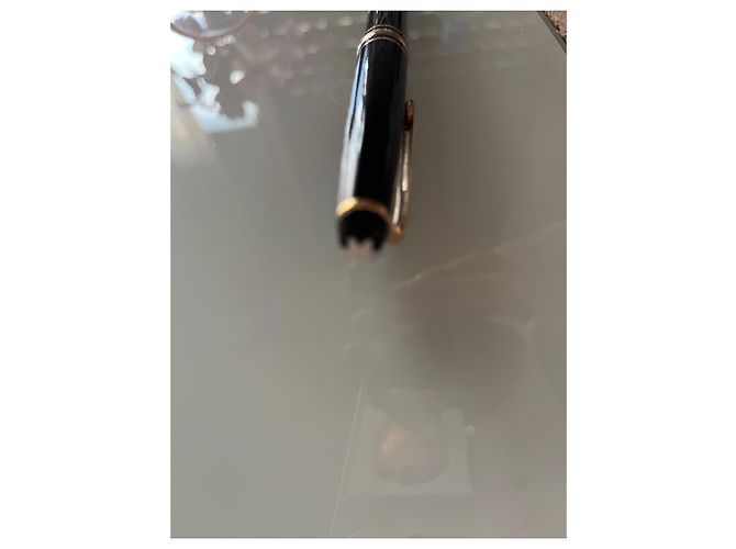 Stylo à bille Montblanc Meisterstück Classique (Réf. 164) doré. Noir - vue 2
