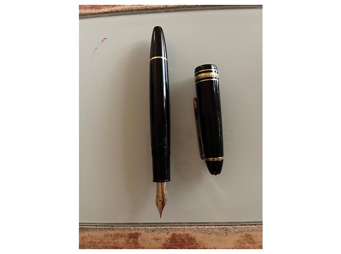 Stylo plume Montblanc Meisterstück 146 LeGrand, avec plume en or massif 14k Noir - vue 4