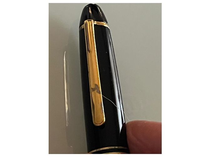 Stylo plume Montblanc Meisterstück 146 LeGrand, avec plume en or massif 14k Noir - vue 6