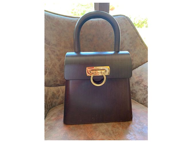 Bolso Salvatore Ferragamo Gancini de madera chocolate - vista 6