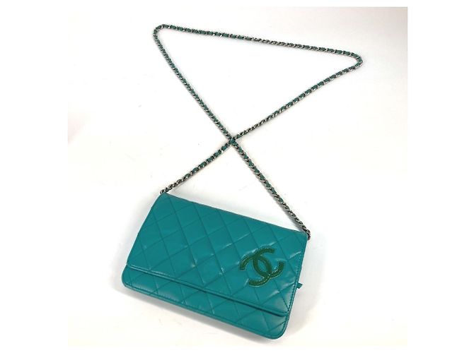 Portafoglio a catena matelassé Chanel CC Coco Mark Verde - vista 5