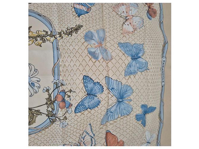 Foulard in seta Hermès The Butterflies 90x90 - vista 3