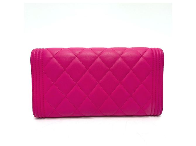 Cartera larga Chanel Matelassé Boy en rosa - vista 2
