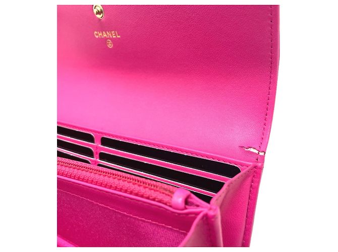 Cartera larga Chanel Matelassé Boy en rosa - vista 5