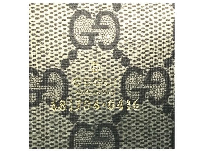 Gucci Dreifach-Wallet aus GG Supreme Canvas - Ansicht 16