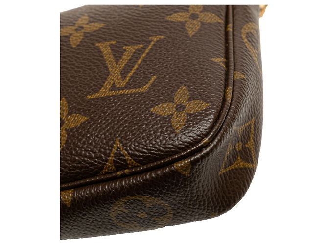 Mini Pochette Accessoires Monogramma Marrone Louis Vuitton - vista 9
