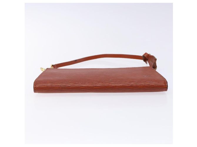 LOUIS VUITTON Epi Pochette Accesorios Pouch Marrón M52953 Auth hk2893 Castaño - vista 5