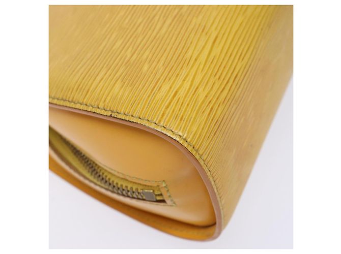 LOUIS VUITTON Pochette Dauphine GM Epi Giallo LV Auth 140087 - vista 16