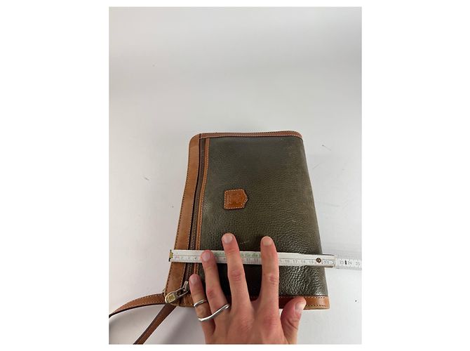 Céline Clutch in pelle vintage Celine Paris marrone verde - vista 12