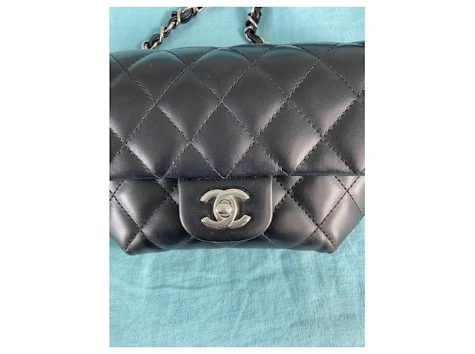 Borsa Uniforme Chanel 2023. Nero - vista 3