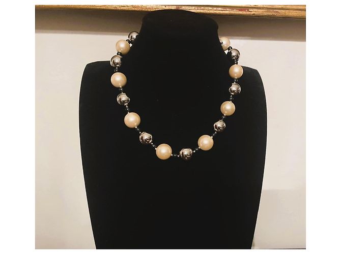 Splendido collier DOLCE & GABBANA con perle alternate a boule argento Bianco sporco - vista 8
