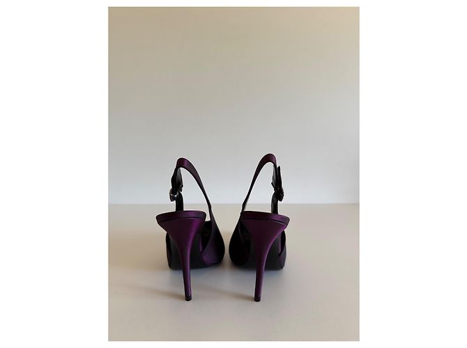 Yves Saint Laurent Yasmeen Décolleté in seta viola 38 - vista 8