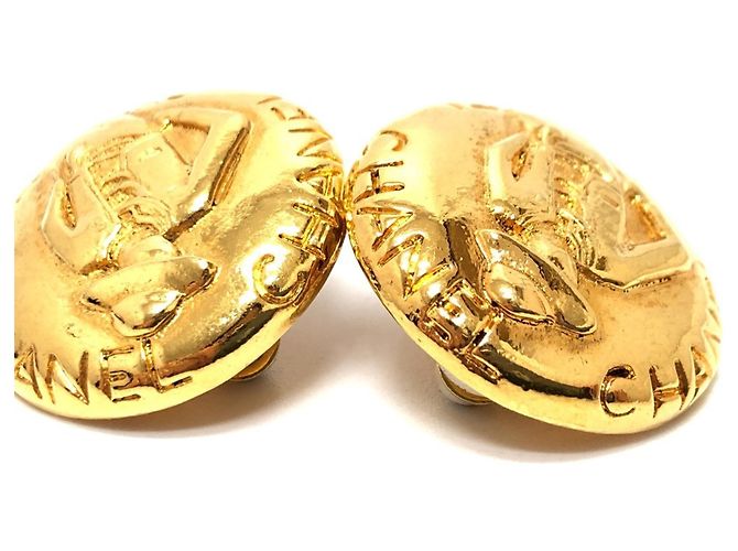 Orecchini rotondi Mademoiselle Vintage di Chanel D'oro - vista 11